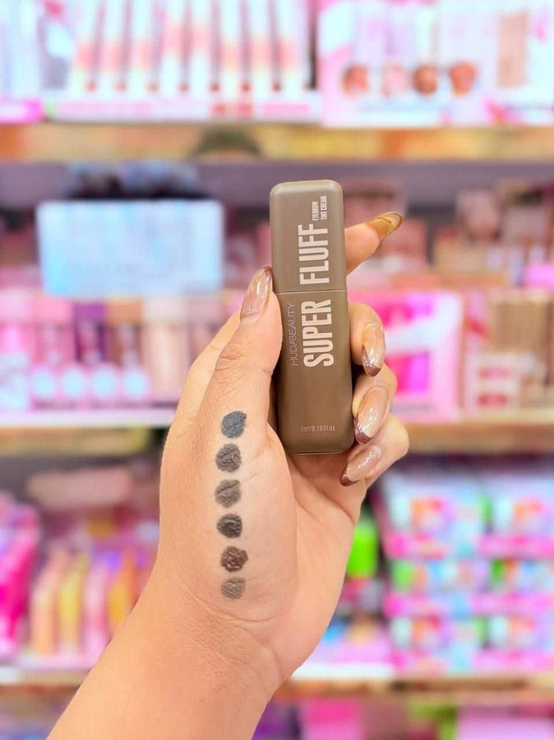 ریمل ابرو HUDABEAUTY دارای 6 کد رنگی لوکس